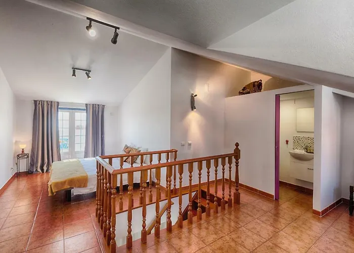 Like-home Boa Onda House-t4-ericeira Center Сasa de vacaciones *